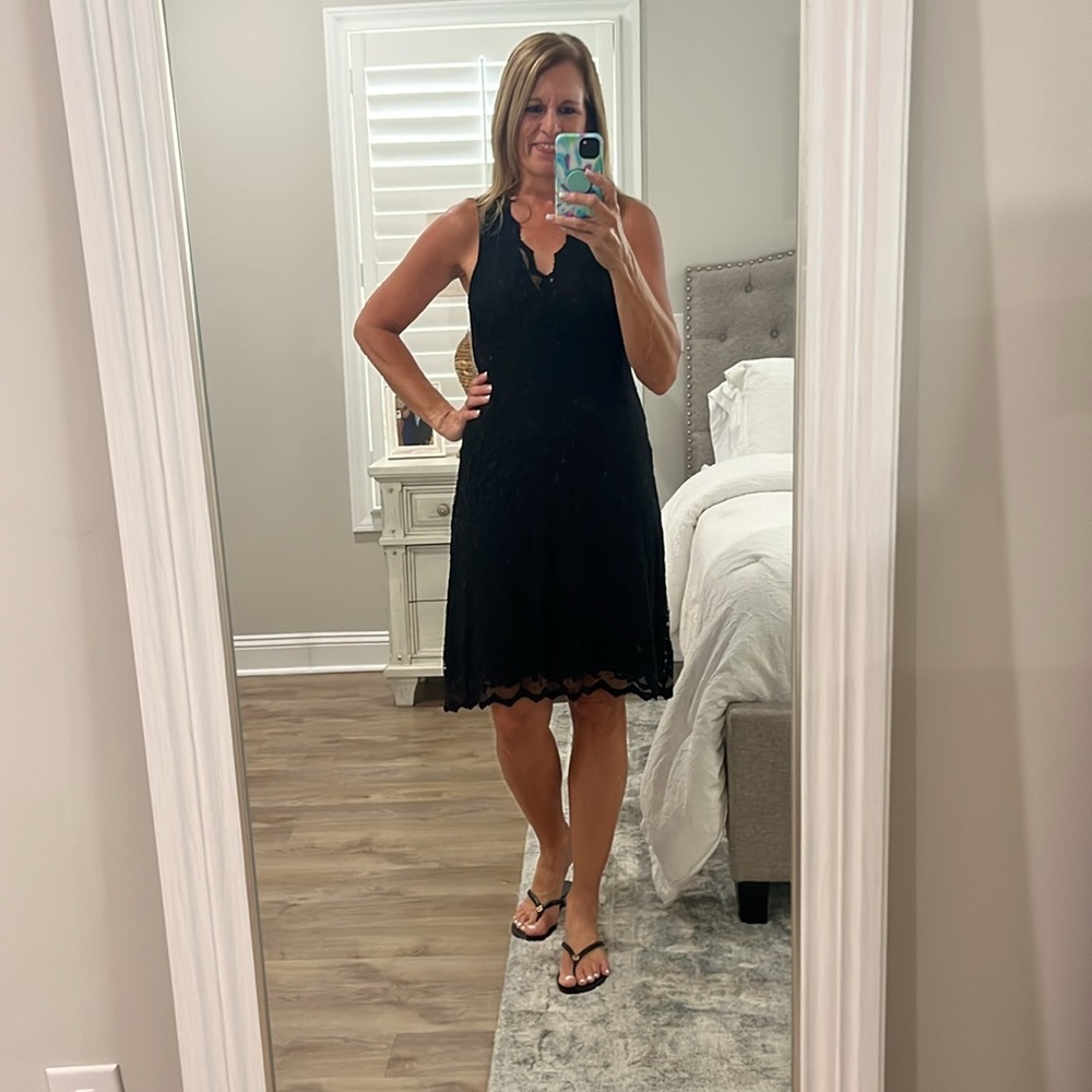 Karen Kane Black Sleeveless V-Neck Sheath Midi Dress